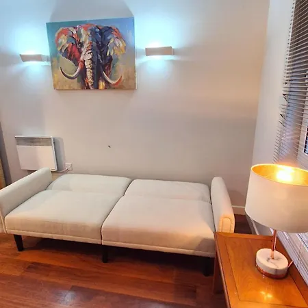 Cozy 1 Bedroom Apartment, Center, Free Wifi